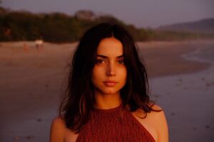 Ana de Armas Beach Look: blank meme template